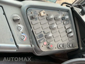 2013 IC Corporation Other-Other – miniatura 12