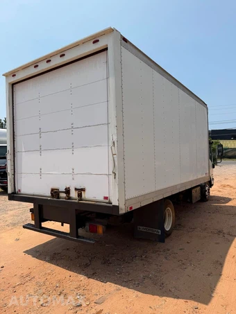 2013 Isuzu NPR Base – miniatura 5