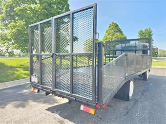 2013 Isuzu NPR HD Base Low Tilt – miniatura 5