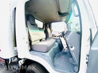 2013 Isuzu NPR – miniatura 20