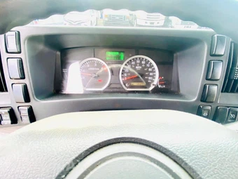 2013 Isuzu NPR – miniatura 22