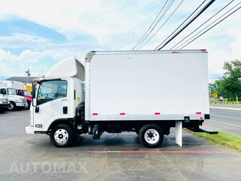 2013 Isuzu NPR – miniatura 4