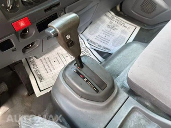 2013 Isuzu Pickup S – miniatura 9