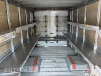 2013 Isuzu Reach – miniatura 16