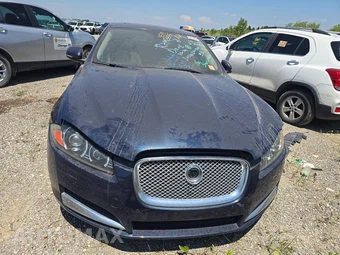 2013 Jaguar XF 3.0 – miniatura 2