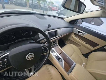 2013 Jaguar XF – miniatura 10