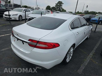 2013 Jaguar XF – miniatura 3