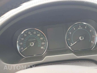 2013 Jaguar XF – miniatura 9