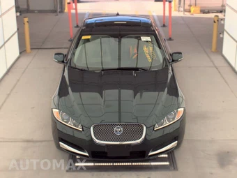 2013 Jaguar XF - miniatura 2
