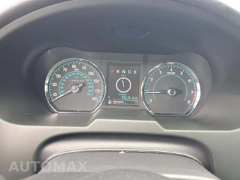 2013 Jaguar XF - miniatura 6