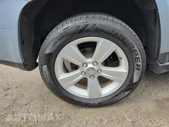 2013 Jeep Compass Latitude – miniatura 10