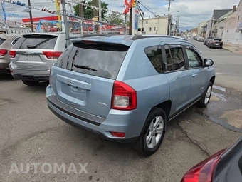 2013 Jeep Compass Latitude – miniatura 4