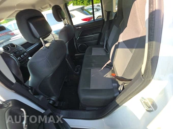 2013 Jeep Compass Latitude – miniatura 13
