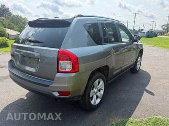 2013 Jeep Compass Sport - miniatura 4