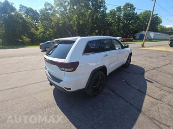 2013 Jeep Grand Cherokee Altitude Edition - miniatura 3