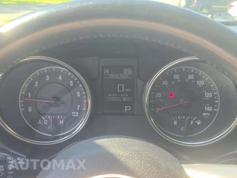 2013 Jeep Grand Cherokee Altitude Edition - miniatura 9