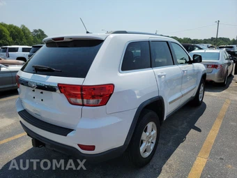2013 Jeep Grand Cherokee Laredo – miniatura 4