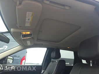 2013 Jeep Grand Cherokee Laredo - miniatura 17
