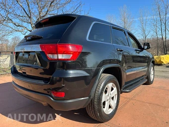 2013 Jeep Grand Cherokee Laredo - miniatura 17