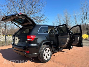 2013 Jeep Grand Cherokee Laredo - miniatura 24