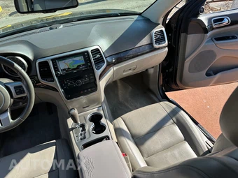 2013 Jeep Grand Cherokee Laredo - miniatura 33