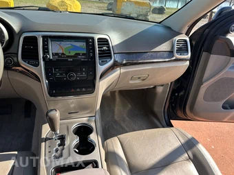 2013 Jeep Grand Cherokee Laredo - miniatura 36