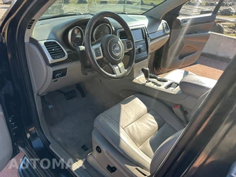 2013 Jeep Grand Cherokee Laredo - miniatura 43