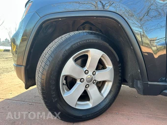 2013 Jeep Grand Cherokee Laredo - miniatura 66