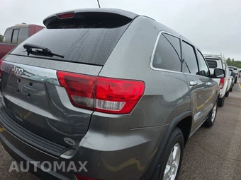 2013 Jeep Grand Cherokee Laredo - miniatura 4