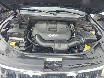 2013 Jeep Grand Cherokee Limited – miniatura 15