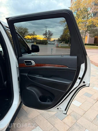 2013 Jeep Grand Cherokee Limited - miniatura 31