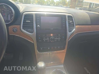 2013 Jeep Grand Cherokee Overland - miniatura 10