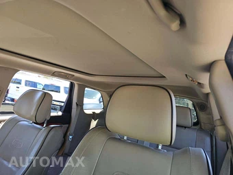 2013 Jeep Grand Cherokee Overland - miniatura 8