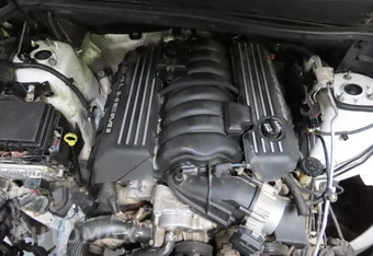 2013 Jeep Grand Cherokee SRT8 Alpine Edition - miniatura 7