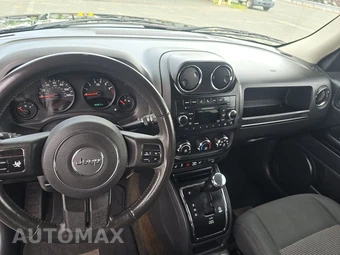 2013 Jeep Patriot Latitude – miniatura 11