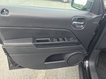 2013 Jeep Patriot Latitude – miniatura 9