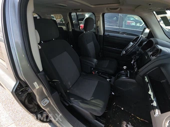 2013 Jeep Patriot Latitude – miniatura 8