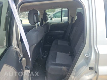 2013 Jeep Patriot Latitude - miniatura 13