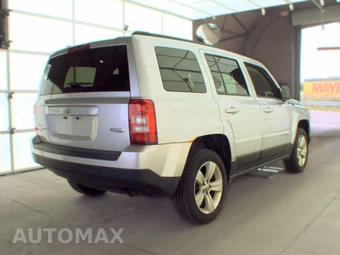 2013 Jeep Patriot Latitude - miniatura 4