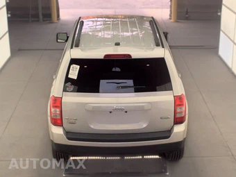 2013 Jeep Patriot Latitude - miniatura 5
