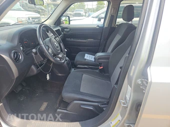 2013 Jeep Patriot Latitude - miniatura 7