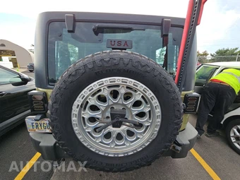 2013 Jeep Wrangler Rubicon - miniatura 5