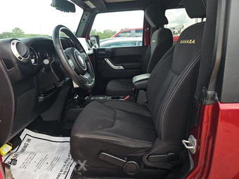 2013 Jeep Wrangler Sahara – miniatura 7