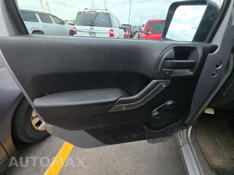2013 Jeep Wrangler Sport – miniatura 9