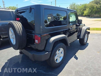 2013 Jeep Wrangler Sport - miniatura 3