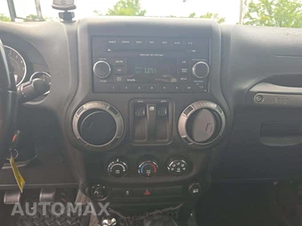 2013 Jeep Wrangler Sport – miniatura 7