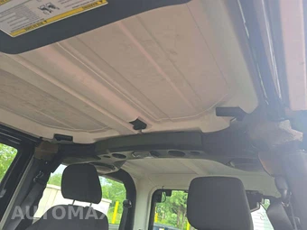 2013 Jeep Wrangler Sport – miniatura 8