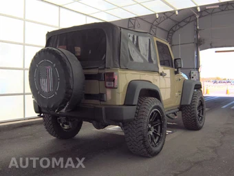 2013 Jeep Wrangler Sport - miniatura 4