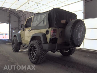 2013 Jeep Wrangler Sport - miniatura 6