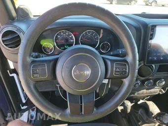 2013 Jeep Wrangler Sport - miniatura 10